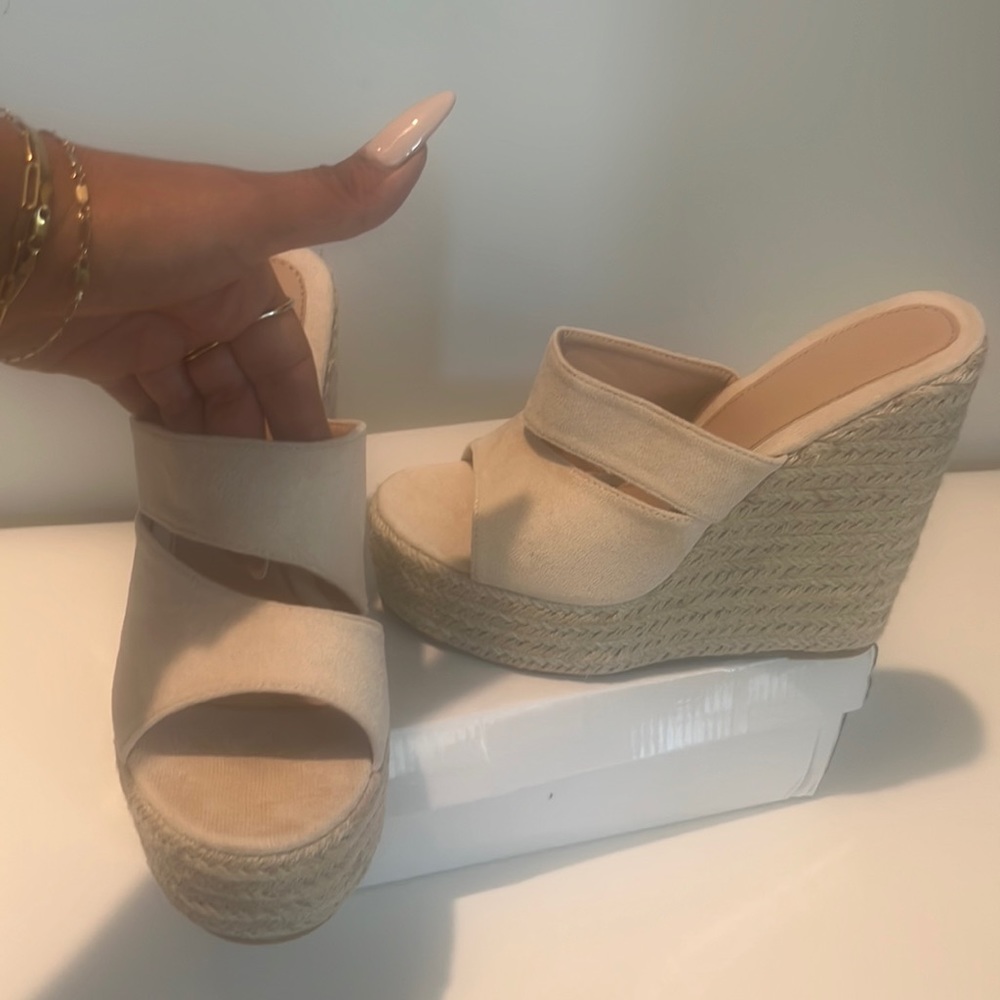 Platform Espadrilles - Picture 3 of 5